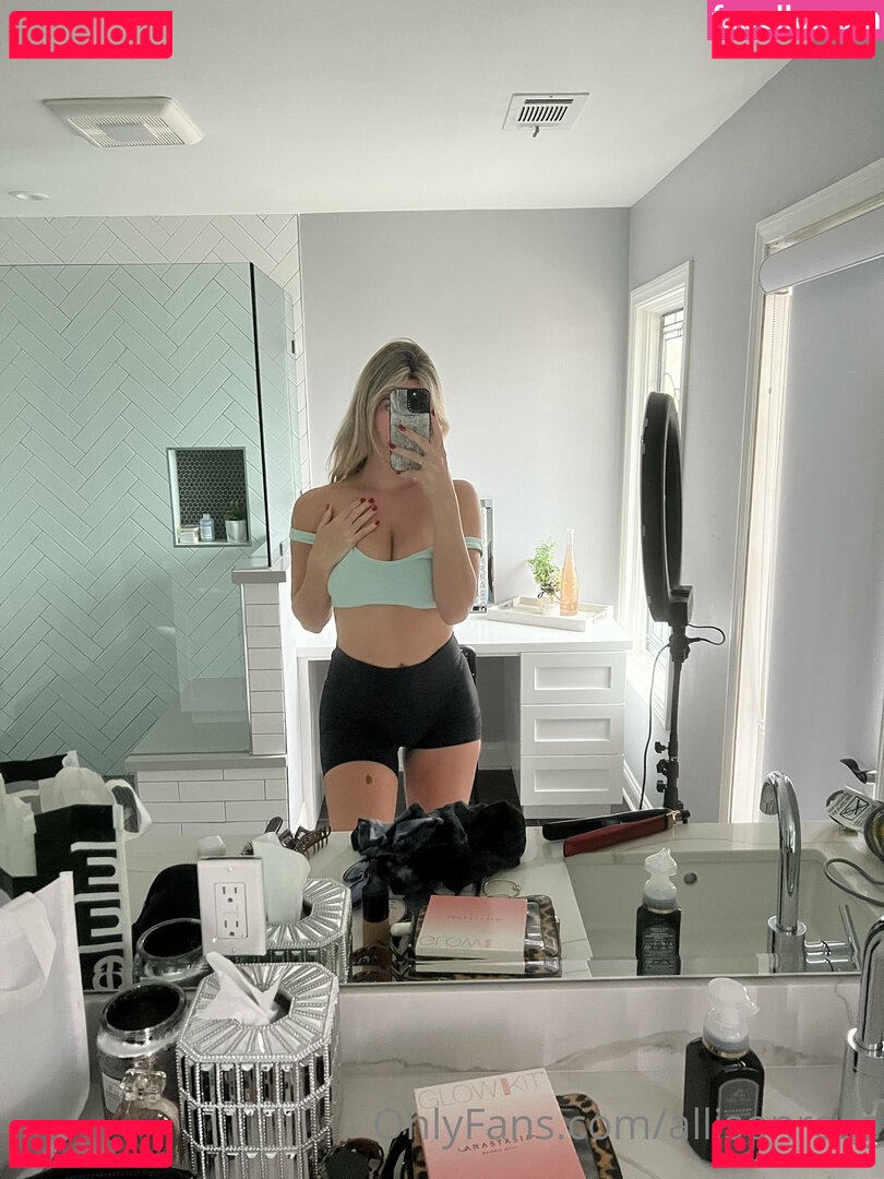 allisoncalvs / allisonrose Onlyfans Photo Gallery 