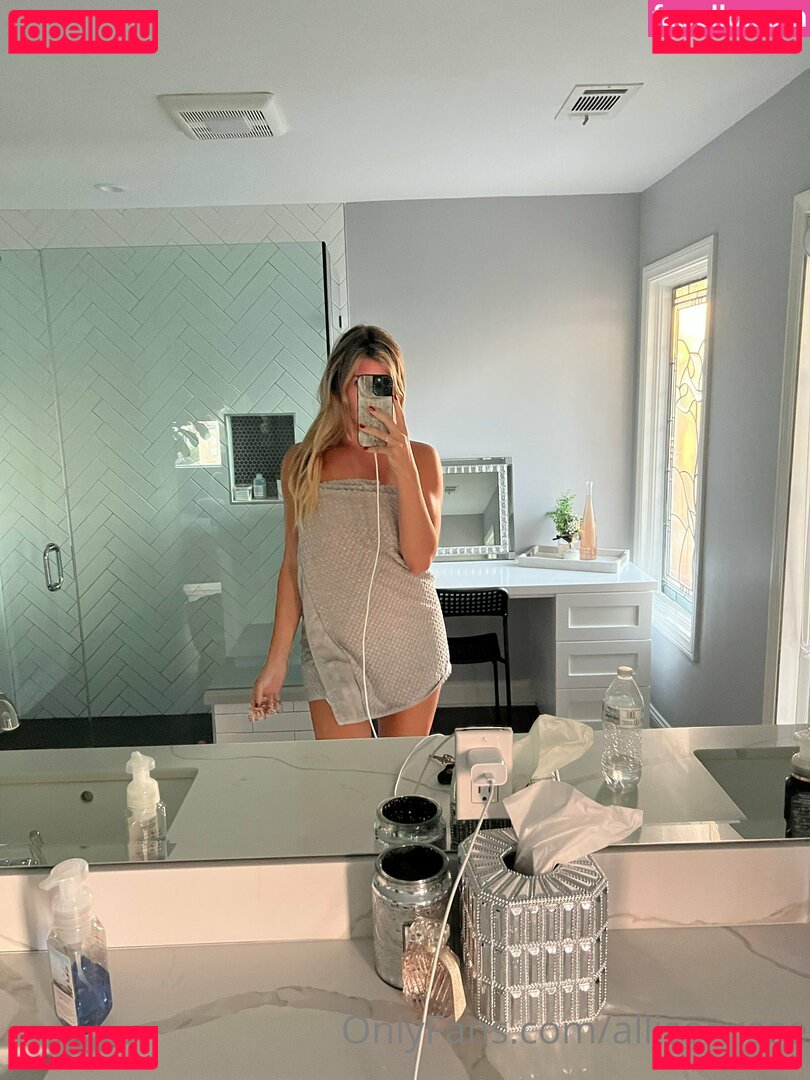 allisoncalvs / allisonrose Onlyfans Photo Gallery 