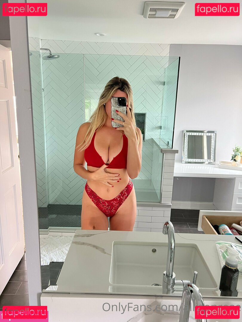 allisoncalvs / allisonrose Onlyfans Photo Gallery 