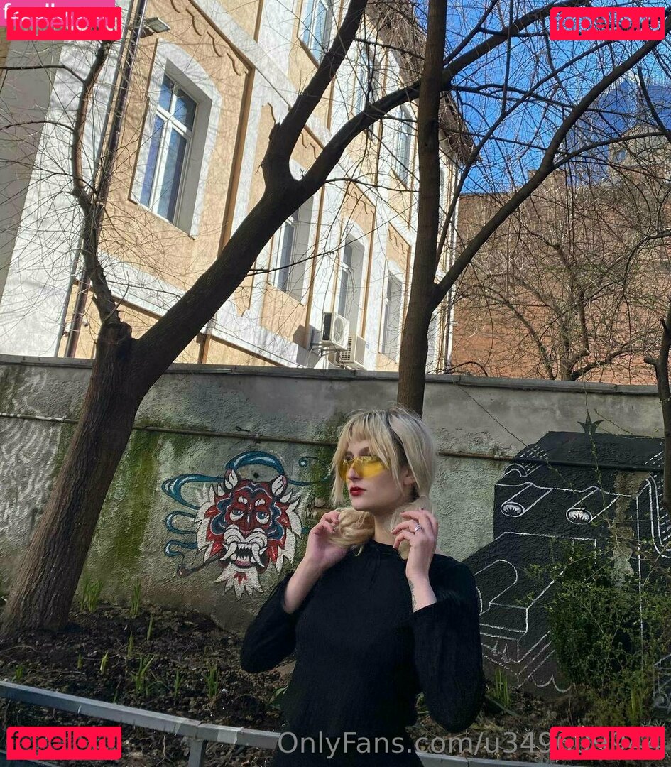 rainbowelsa / rainbowlelas Onlyfans Photo Gallery 