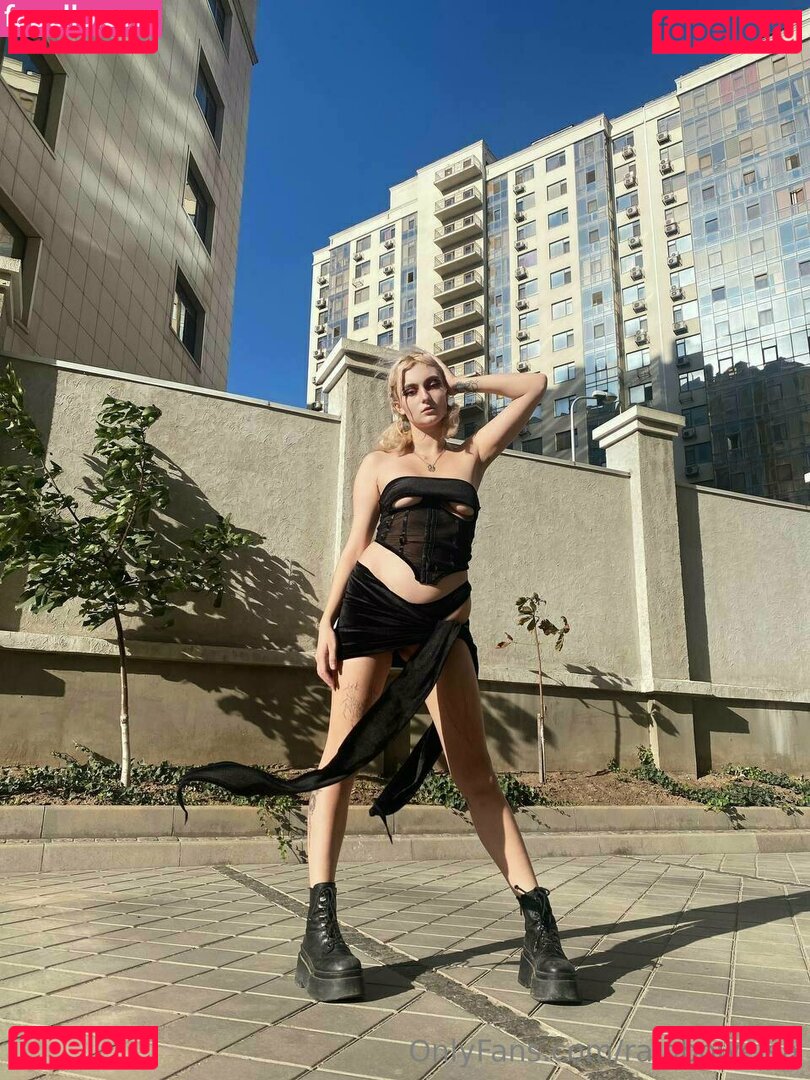 rainbowelsa / rainbowlelas Onlyfans Photo Gallery 