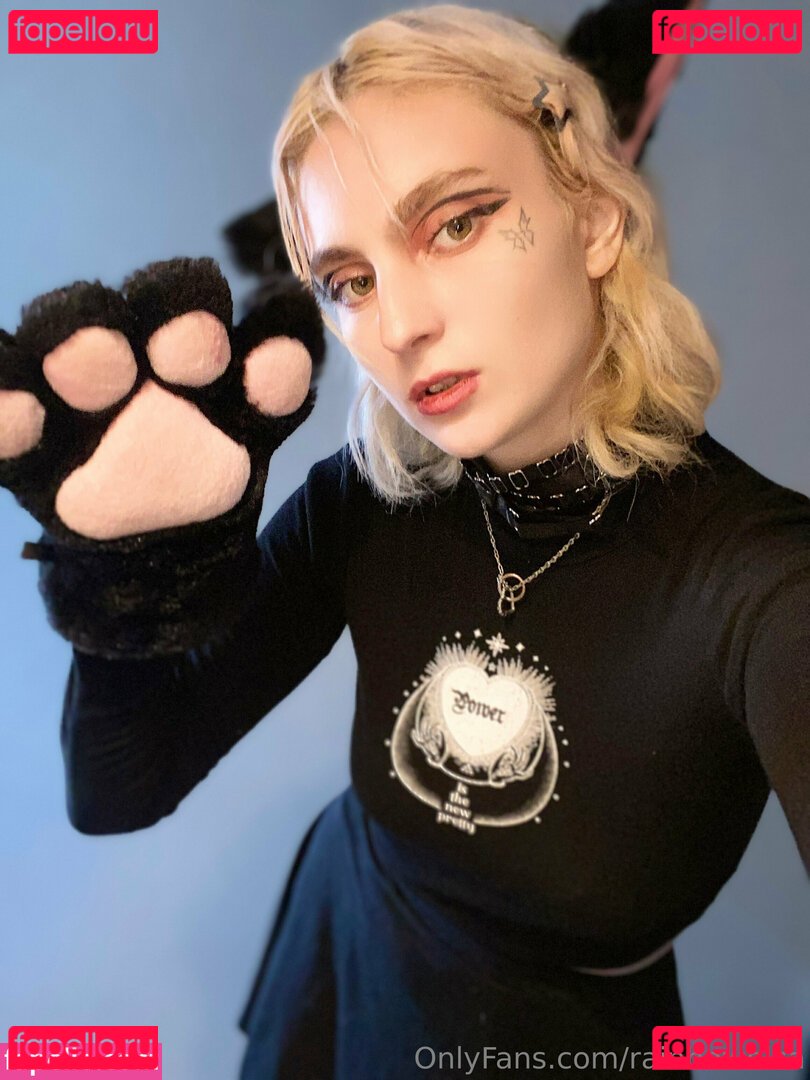 rainbowelsa / rainbowlelas Onlyfans Photo Gallery 