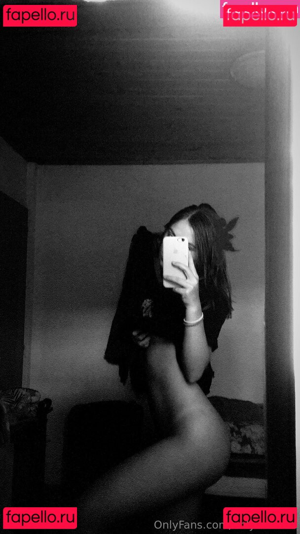 onlyevalove Onlyfans Photo Gallery 