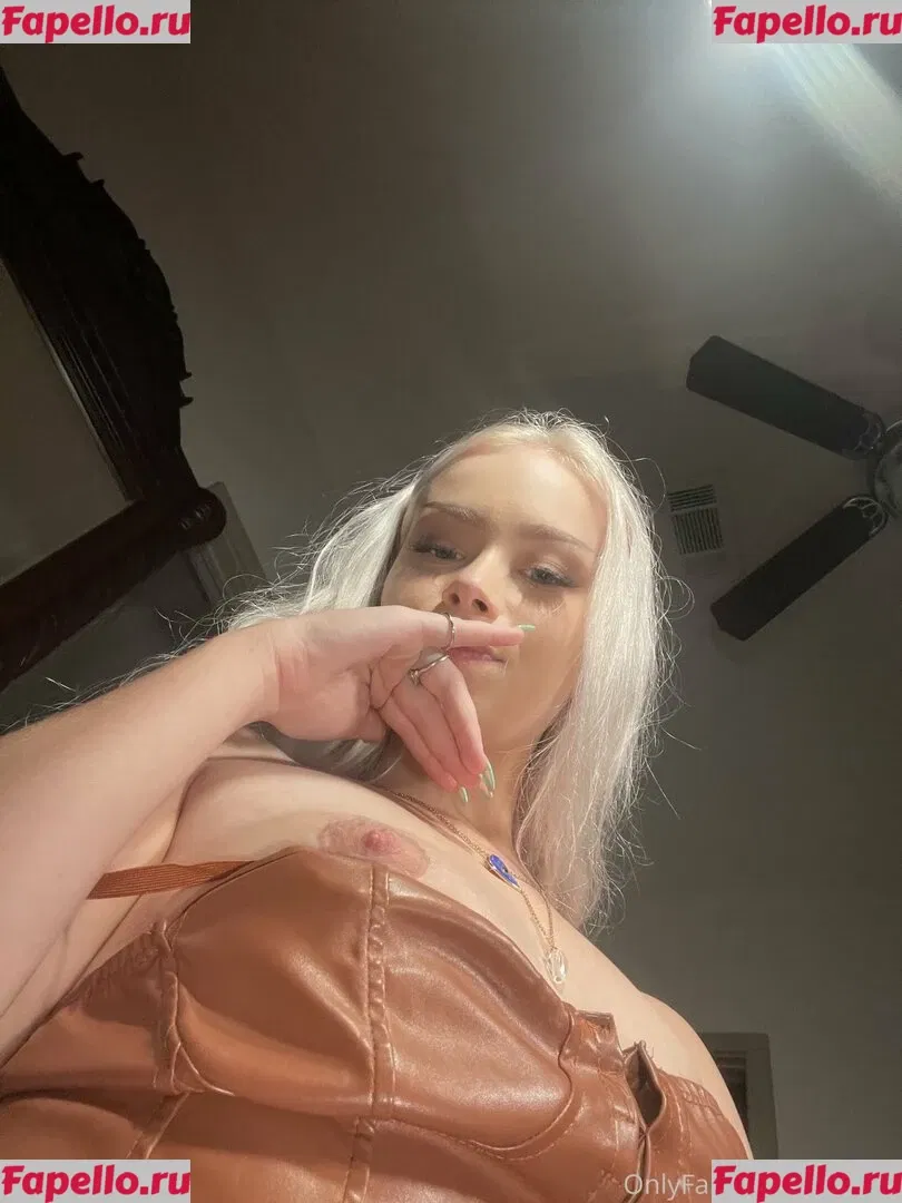 alyssa Onlyfans Photo Gallery 