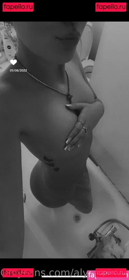 alyssa Onlyfans Photo Gallery 