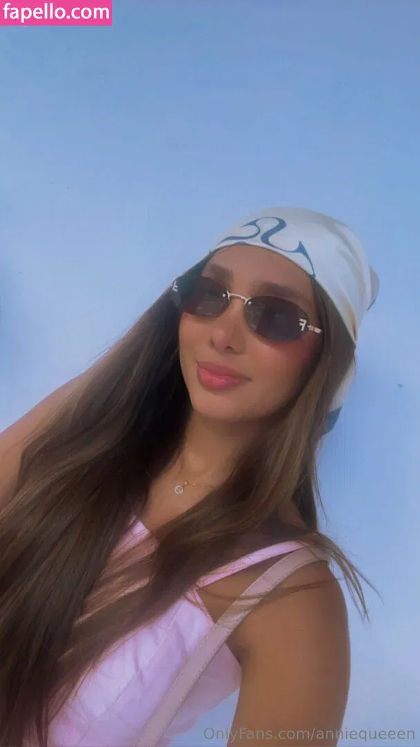 anniequeeen Onlyfans Photo Gallery 