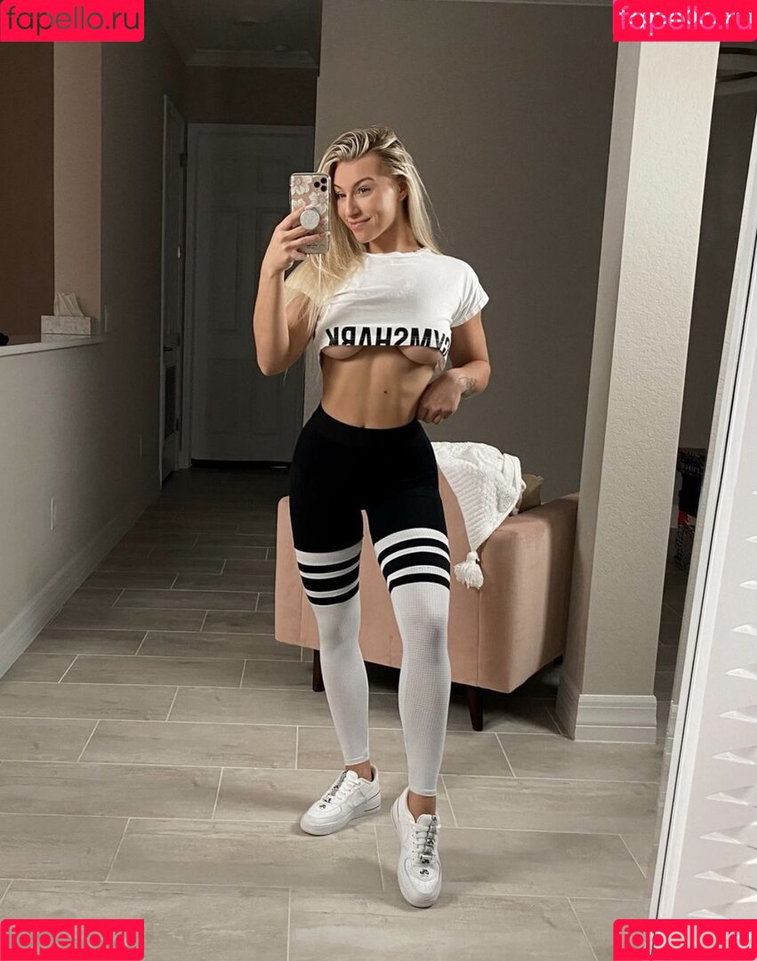 Lizzy Musi Onlyfans Photo Gallery 