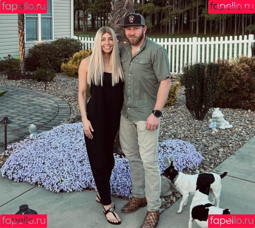 Lizzy Musi Onlyfans Photo Gallery 