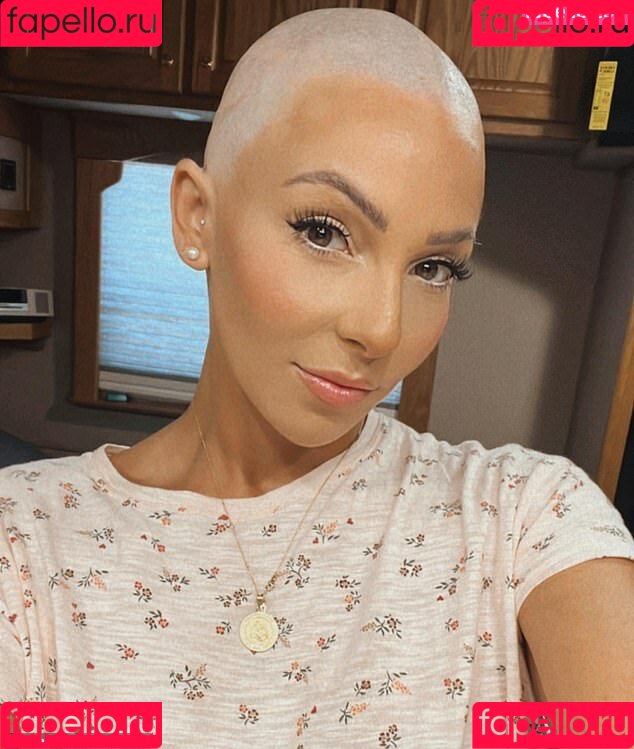 Lizzy Musi Onlyfans Photo Gallery 