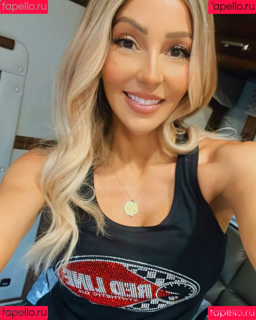 Lizzy Musi Onlyfans Photo Gallery 