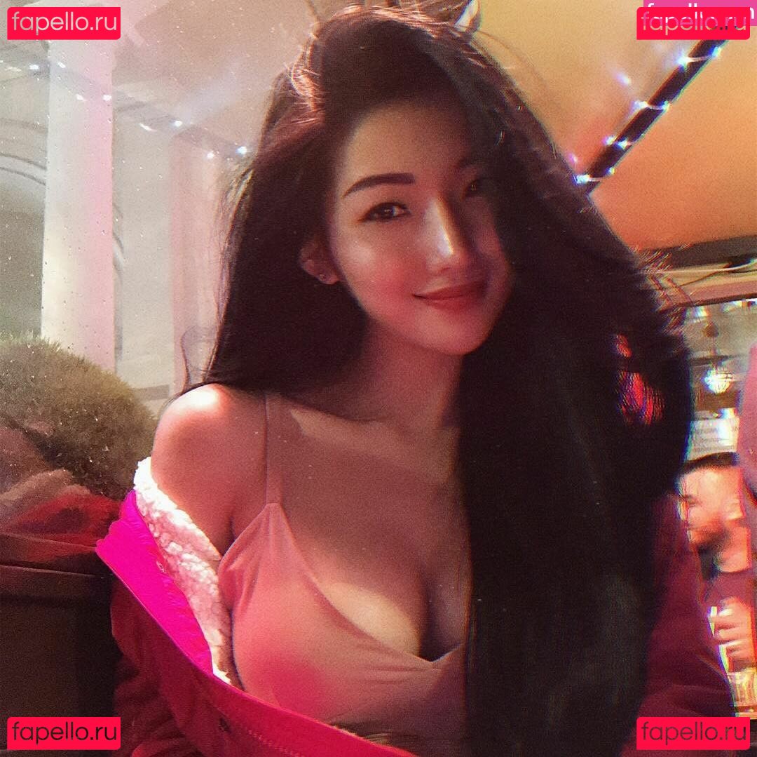 Duyenn Hipp / daisyybaby1004 / duyenn.hipp Onlyfans Photo Gallery 