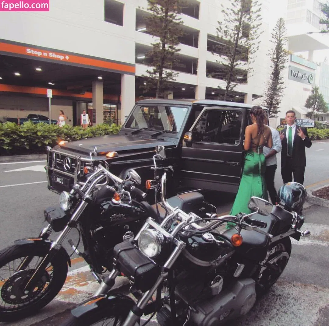 Desi Johnson Onlyfans Photo Gallery 