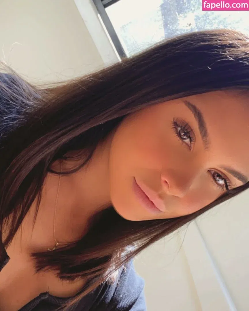 Desi Johnson Onlyfans Photo Gallery 