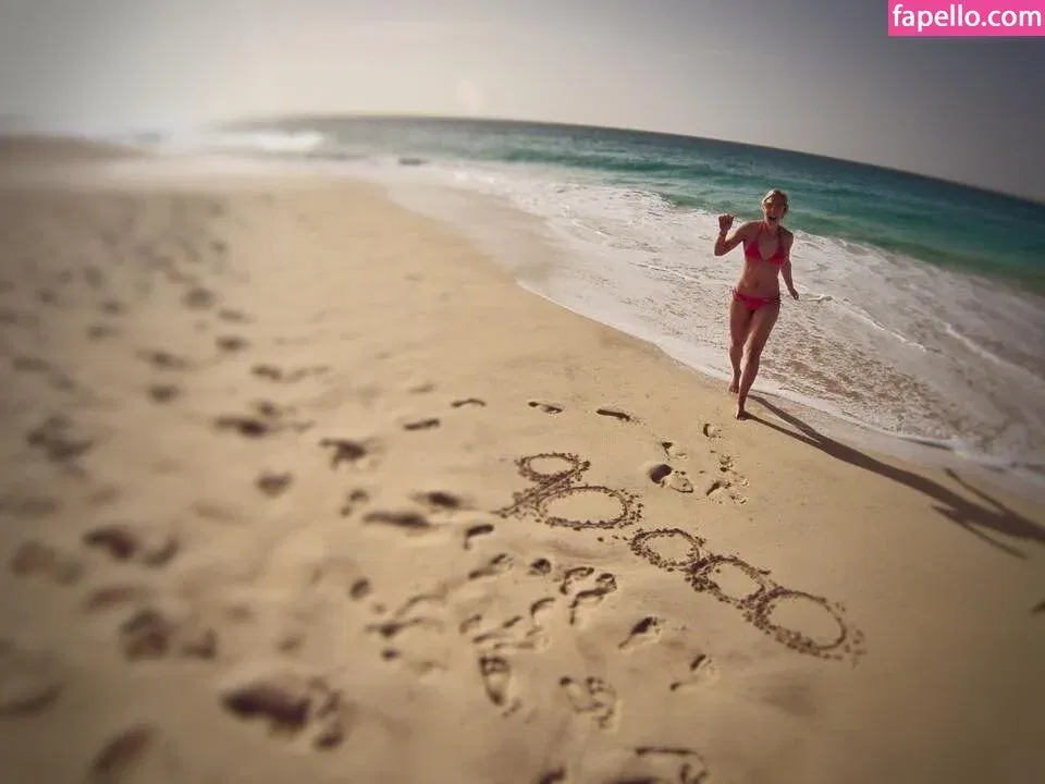 Desi Johnson Onlyfans Photo Gallery 