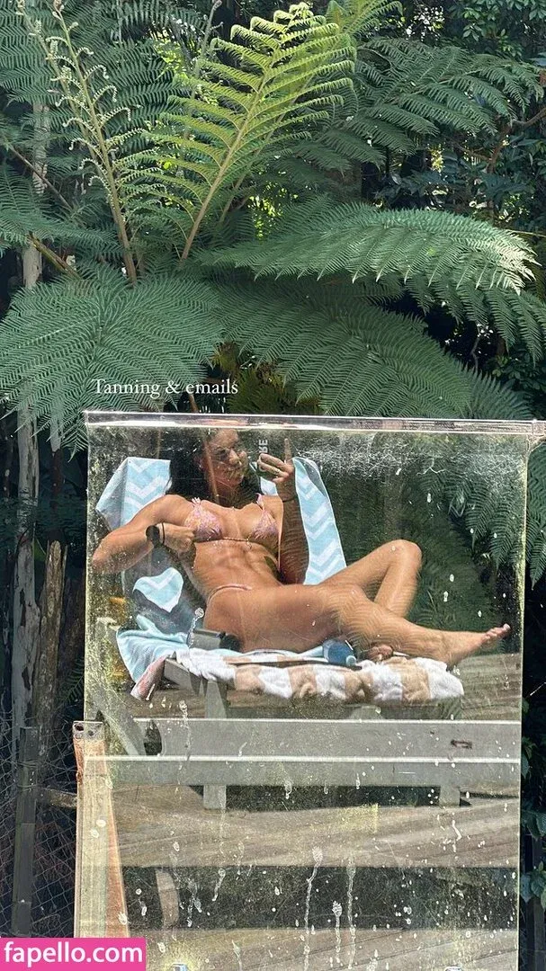 Desi Johnson Onlyfans Photo Gallery 