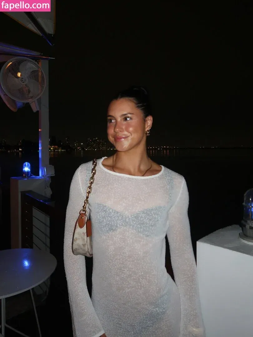 Desi Johnson Onlyfans Photo Gallery 