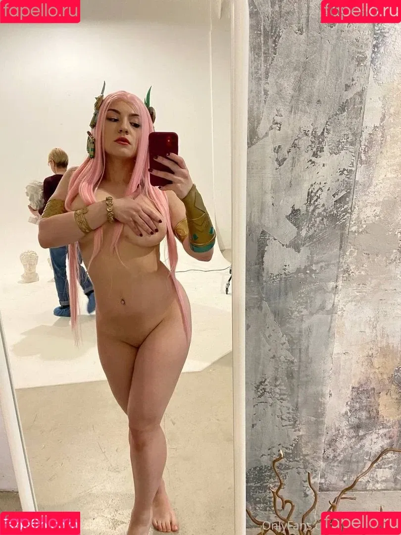 Zoe Volf Cosplay Onlyfans Photo Gallery 