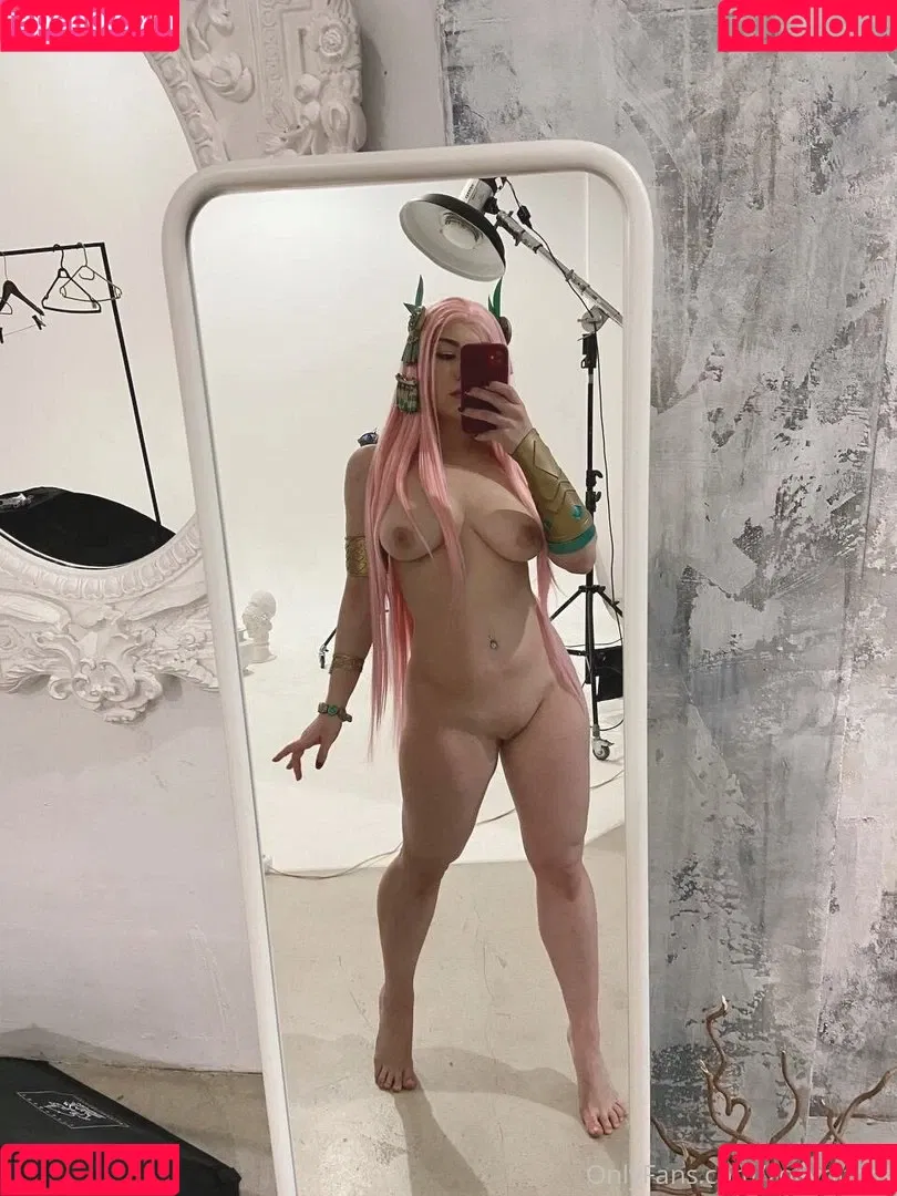 Zoe Volf Cosplay Onlyfans Photo Gallery 