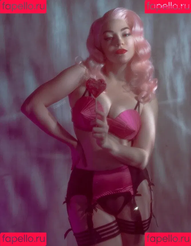 Zoe Volf Cosplay Onlyfans Photo Gallery 