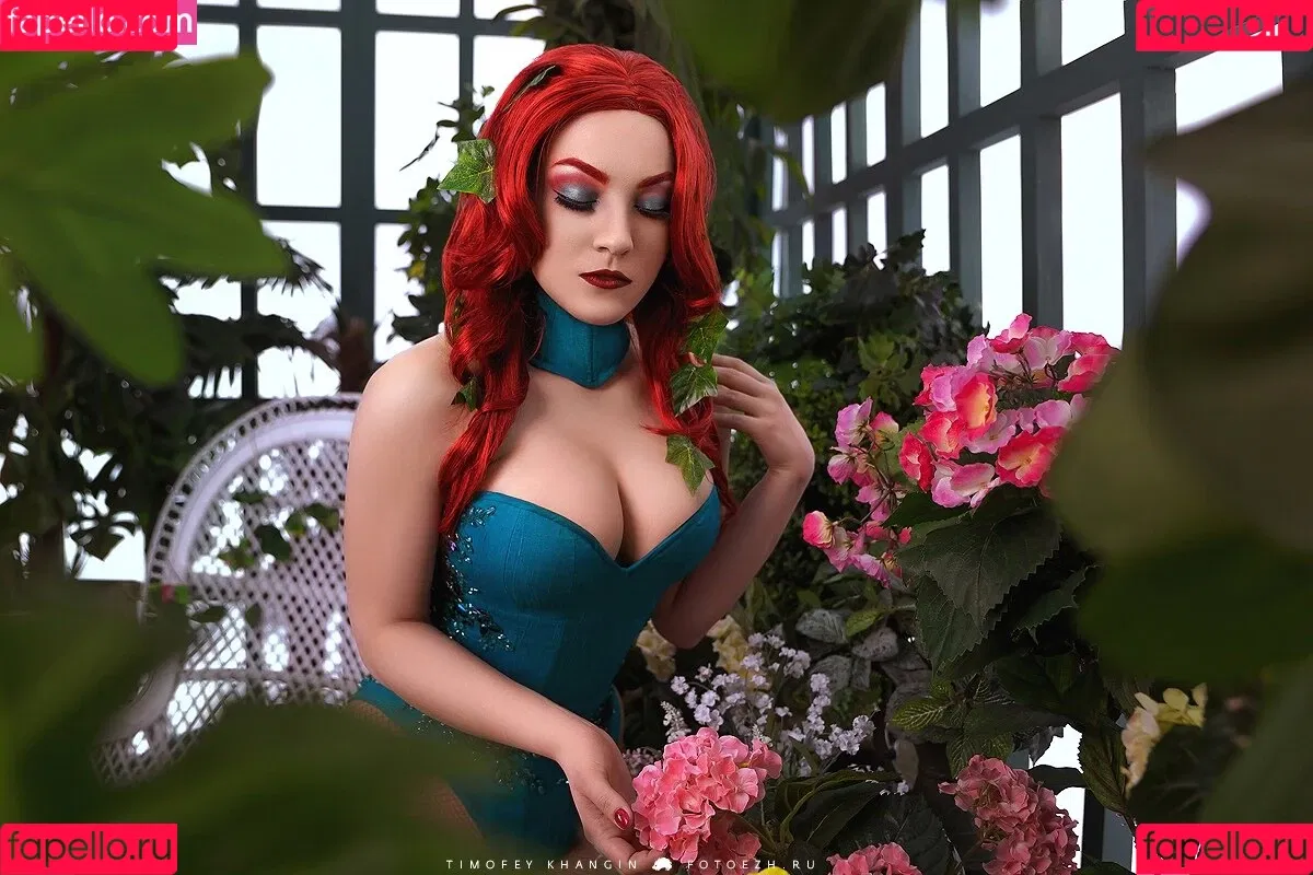Zoe Volf Cosplay Onlyfans Photo Gallery 