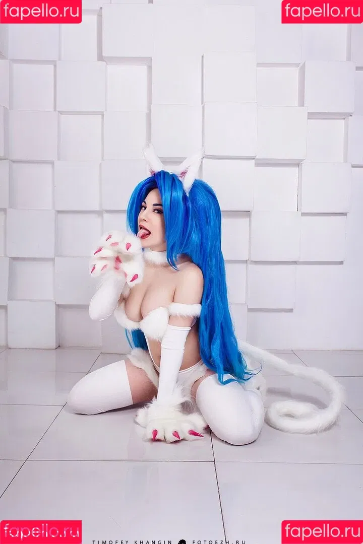 Zoe Volf Cosplay Onlyfans Photo Gallery 