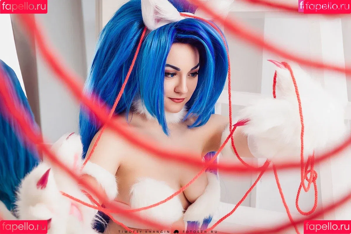 Zoe Volf Cosplay Onlyfans Photo Gallery 