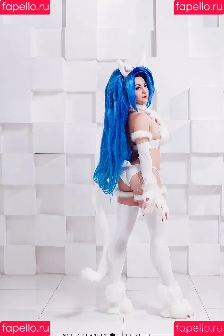 Zoe Volf Cosplay Onlyfans Photo Gallery 