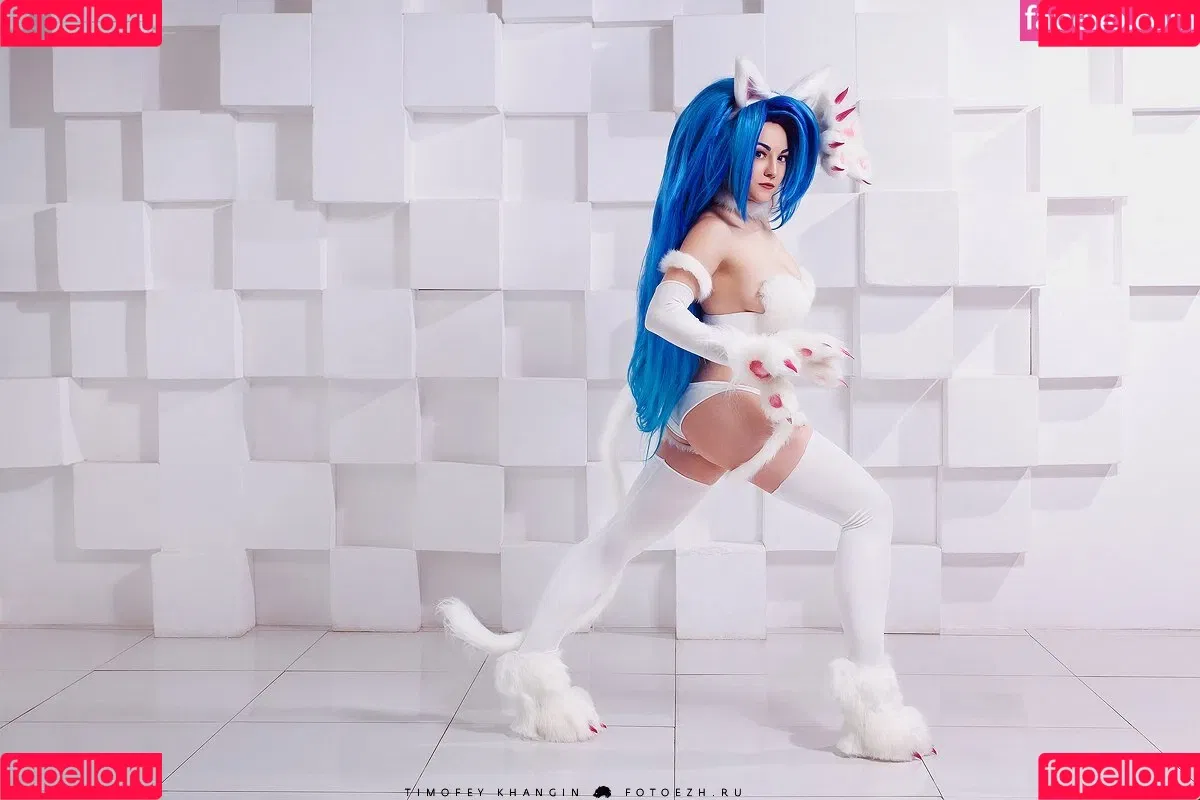 Zoe Volf Cosplay Onlyfans Photo Gallery 