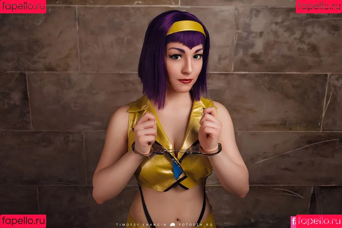 Zoe Volf Cosplay Onlyfans Photo Gallery 