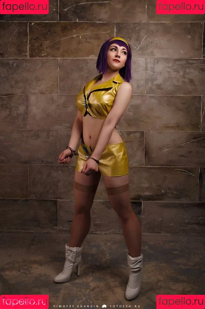 Zoe Volf Cosplay Onlyfans Photo Gallery 