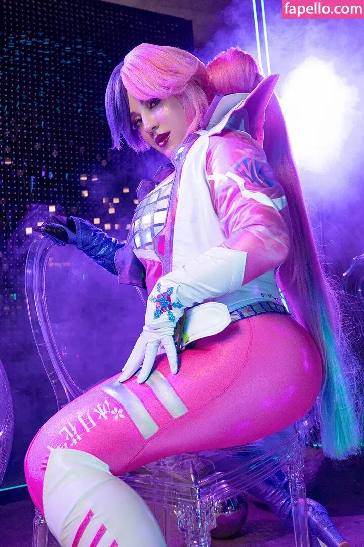 Zoe Volf Cosplay Onlyfans Photo Gallery 