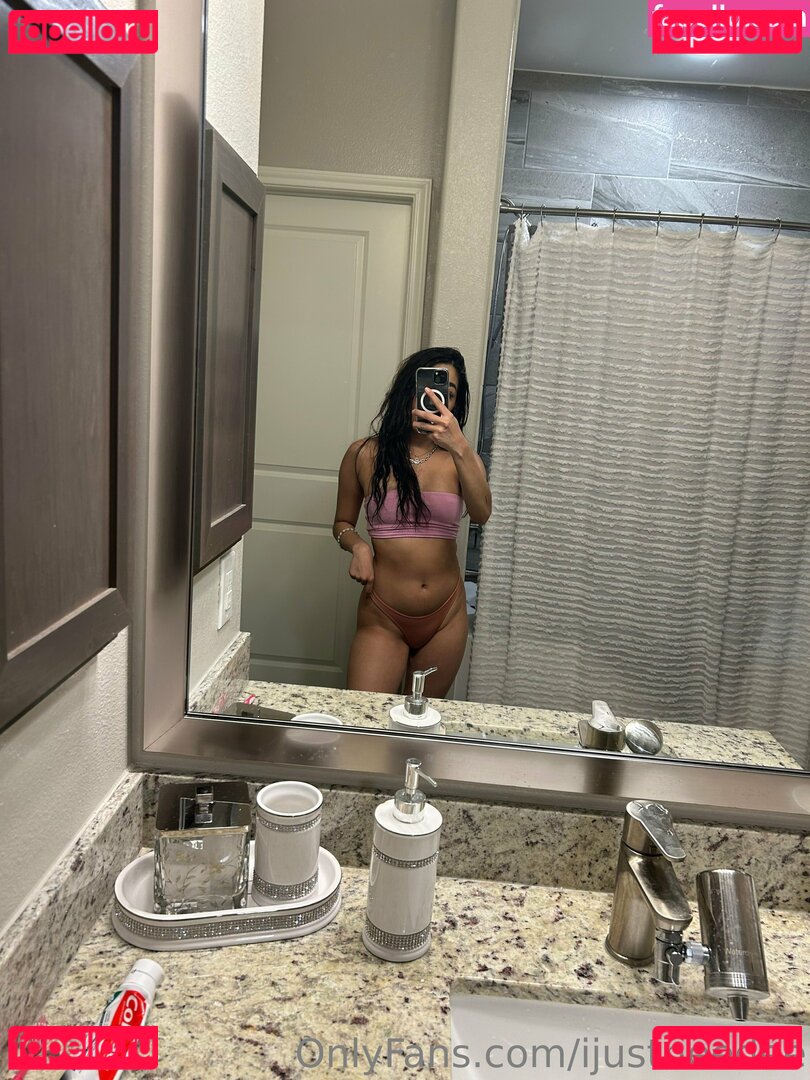 ijustine / ijustneedee Onlyfans Photo Gallery 