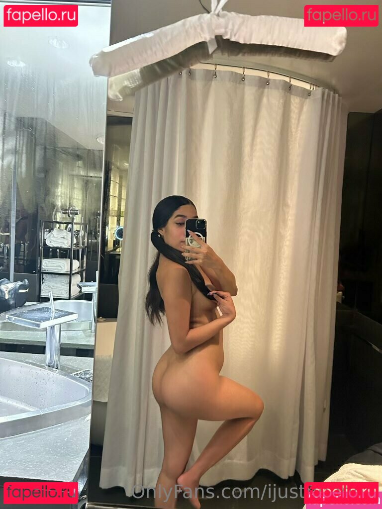 ijustine / ijustneedee Onlyfans Photo Gallery 