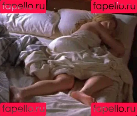 Julia Stiles Onlyfans Photo Gallery 