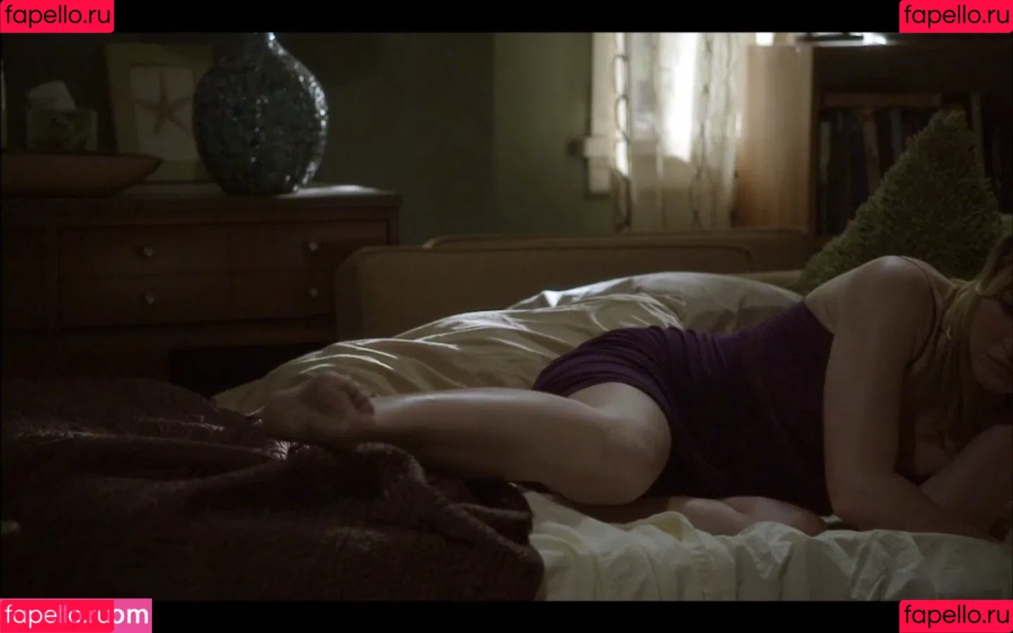 Julia Stiles Onlyfans Photo Gallery 