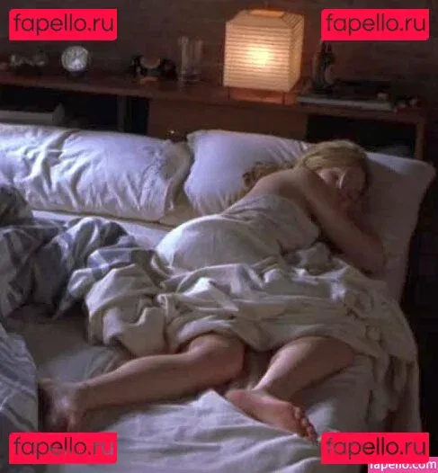 Julia Stiles Onlyfans Photo Gallery 