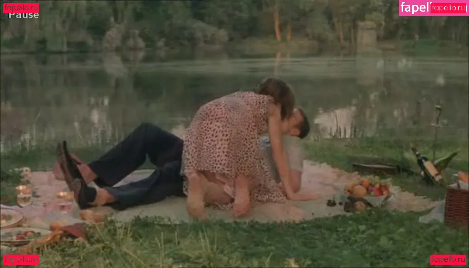 Julia Stiles Onlyfans Photo Gallery 