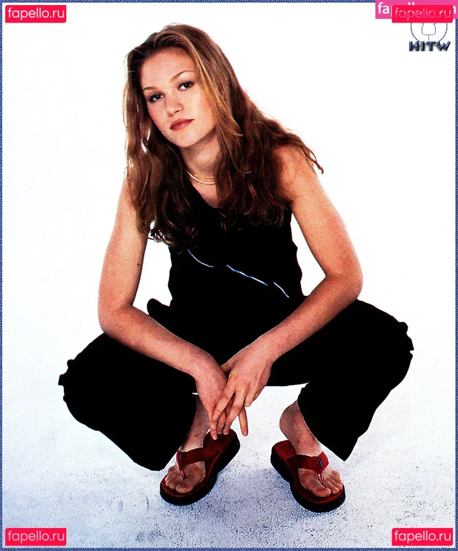 Julia Stiles Onlyfans Photo Gallery 