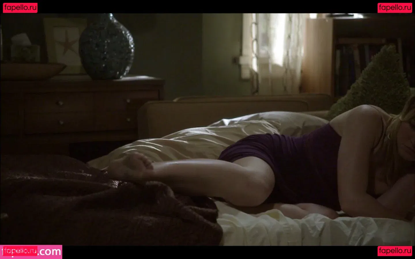 Julia Stiles Onlyfans Photo Gallery 