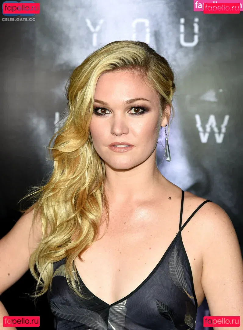 Julia Stiles Onlyfans Photo Gallery 