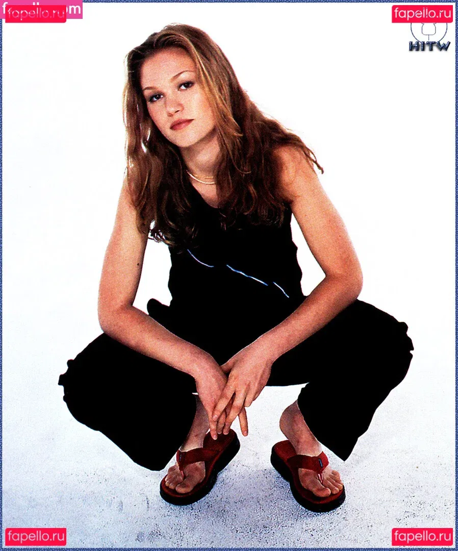 Julia Stiles Onlyfans Photo Gallery 