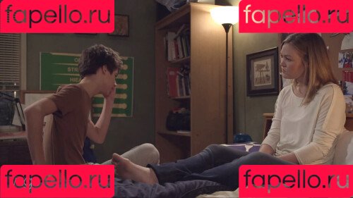 Julia Stiles Onlyfans Photo Gallery 