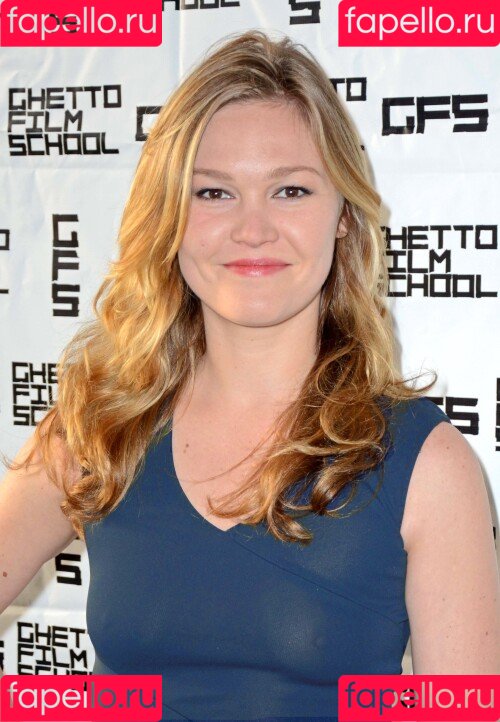 Julia Stiles Onlyfans Photo Gallery 