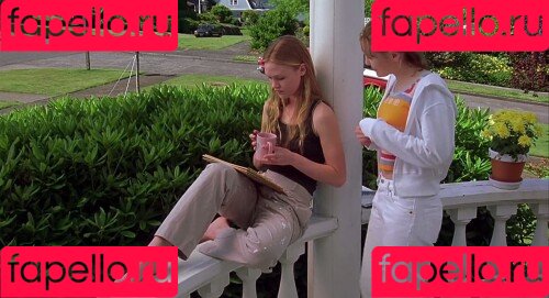 Julia Stiles Onlyfans Photo Gallery 