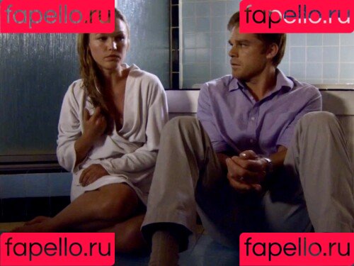 Julia Stiles Onlyfans Photo Gallery 