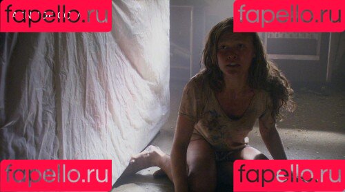 Julia Stiles Onlyfans Photo Gallery 