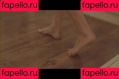 Julia Stiles Onlyfans Photo Gallery 