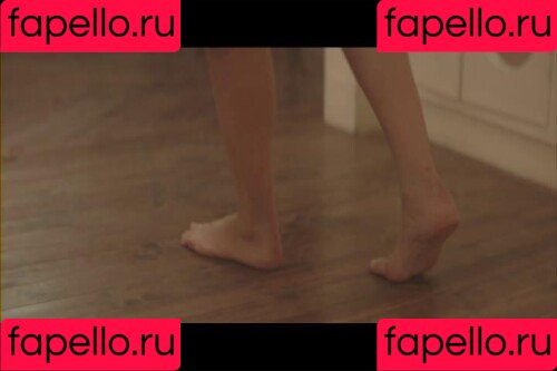 Julia Stiles Onlyfans Photo Gallery 