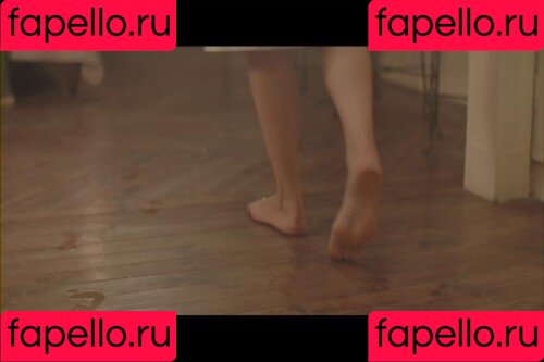 Julia Stiles Onlyfans Photo Gallery 