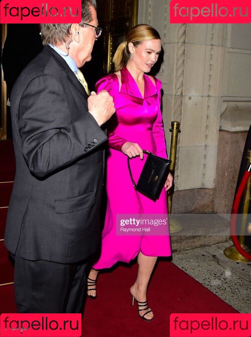 Julia Stiles Onlyfans Photo Gallery 